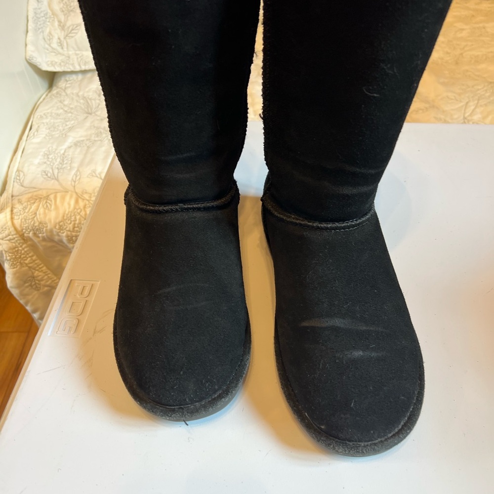 BearPaw Black Winter Boots